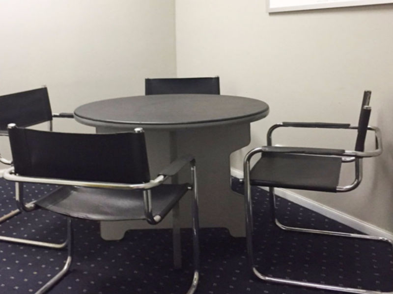 Meeting room for up to 4 people